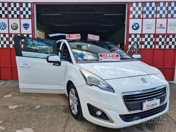 Peugeot 5008 HDI 7 POSTI CAMBIO AUTOMATICO