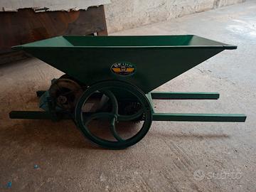 Diraspatrice Pigiatrice Spremi uva elettrica