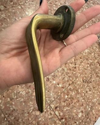 Maniglia vintage anni 60 in ottone
