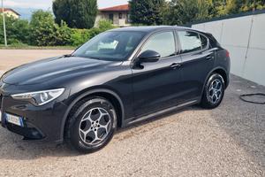 Alfa Romeo Stelvio 2.2 Turbodiesel 190 CV AT8 Q4 S