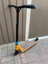 Monopattino freestyle OutRun Blazer pro