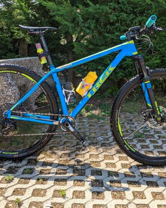 MTB Trek Superfly 9.8 XX1 Sram 11v – Carbonio 29"