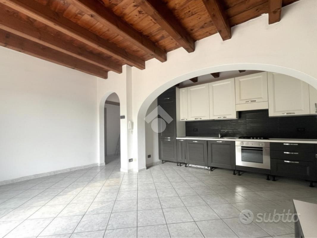 Apartment in Caino, Villaggio San Giuseppe, Micinigo - Vista 5