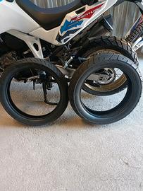 gomme moto 