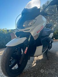 Yamaha X-max 250