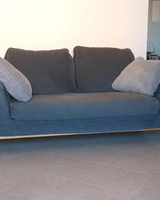 Divano e 2 poltrone