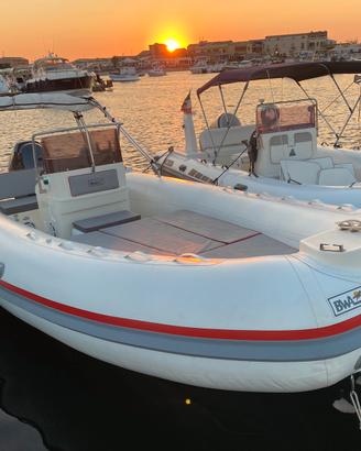 Gommone BWA 22 motore Yamaha 150 no carrello