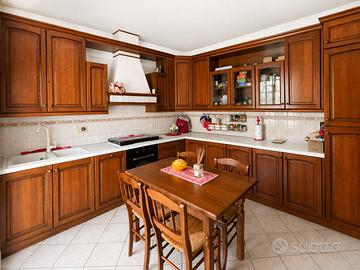 Cucina Classica in vero Legno