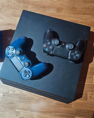 Play station 4 Pro + 2 Joystick + Giochi