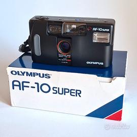 Olympus AF-10 Super -  analogica 35mm - completa