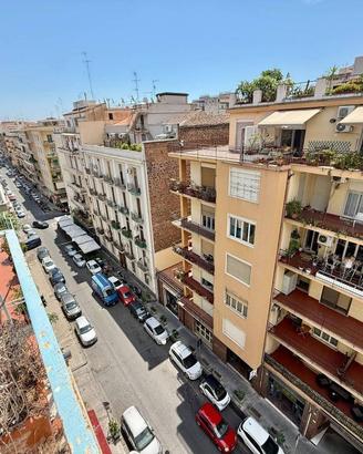Appartamento di 160 m² con più di 5 locali a Catan