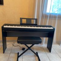 Piano Yamaha P-45 con mobile e sgabello