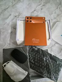 Tablet nuovo completo di tutti gli accessori