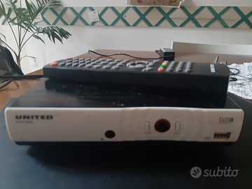 Decoder DVBT 9082 UNITED con telecomando