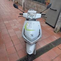 Peugeot Vivacity 50 4T - 2015