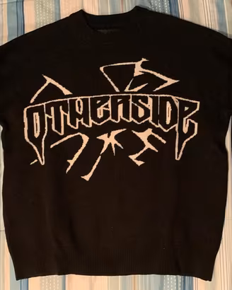 BERSHKA, maglione nero con scritta OTHERSIDE