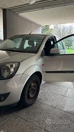 FORD FIESTA 2006