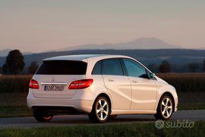 Ricambi mercedes classe b 2015