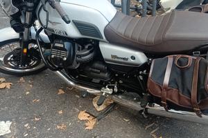 moto Guzzi v7 850 special
