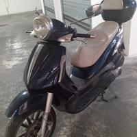 Piaggio Beverly 300 Tourer