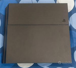  PlayStation 4 500GB + 6 Giochi Fisici + joystick
