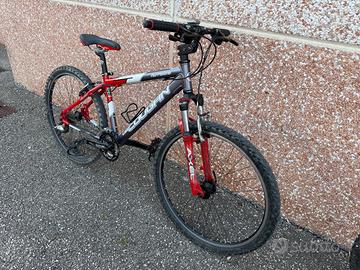 MTB Lee Cougan Hurricane 26” – Shimano Deore