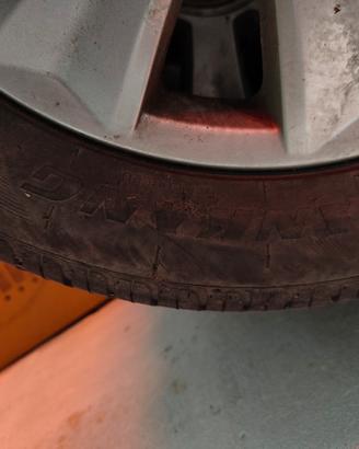 gomme 215/50 R17