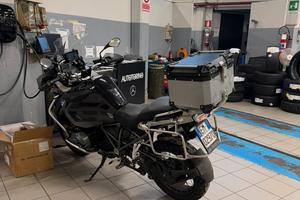 GS 1200 ADV TRIPLE BLACK