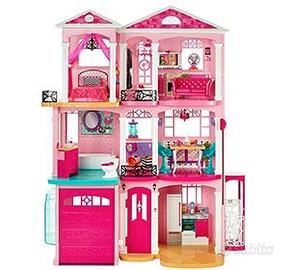 Casa delle barbie store con ascensore