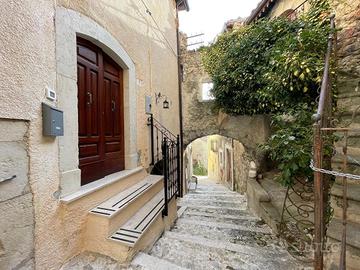 Casa Indipendente Ofena [GRE394VRG]