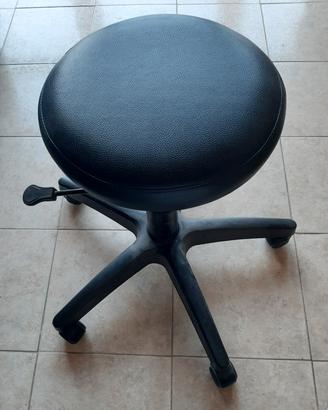 Sgabello con ruote