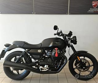 Moto Guzzi V7 Stone 35 Kw 2024