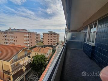 Trilocale ultimo piano