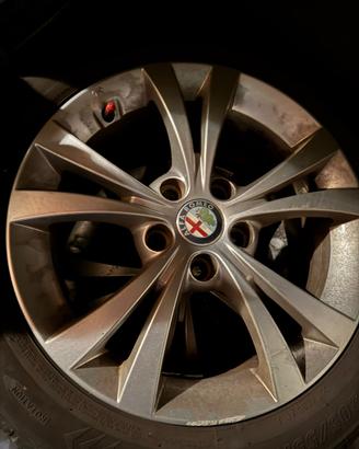 4 cerchi originali Alfa romeo da 16