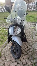 Sym 200 St