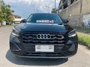 Audi Q2 30 TDI S tronic cockpit navigatore