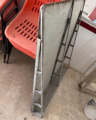 Pedana in ferro per scarrozzo