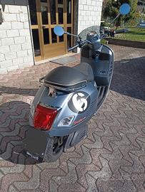 Vespa 300 GTS hpe 6 giorni