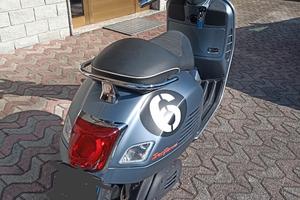 Vespa 300 GTS hpe 6 giorni