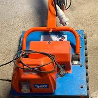 Vibratore piastrelle