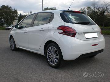 Peugeot 208 1.6 td bicolor restyling, eccellente
