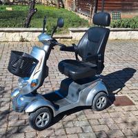 Scooter elettrico per persone con disabilità