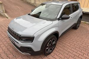Jeep Avenger 1.2 e-Hybrid 110 cv MHEV Summit