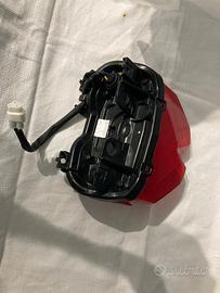 Faro posteriore LED originale Yamaha MT-09 (21-23)