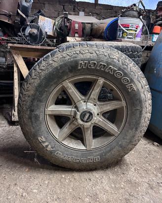 4 Cerchi e gomme Hankook dynapro AT2
