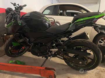 Ricambi originali Kawasaki Z400 da moto incidente
