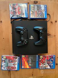 Ps4 pro + 2 consolle e 5 giochi