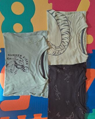 Set tre magliette taglia 4 anni