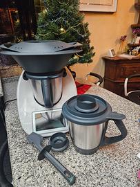 Bimby TM6 Vorwerk con accessori e secondo boccale