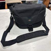 Borsa a tracolla Lowepro